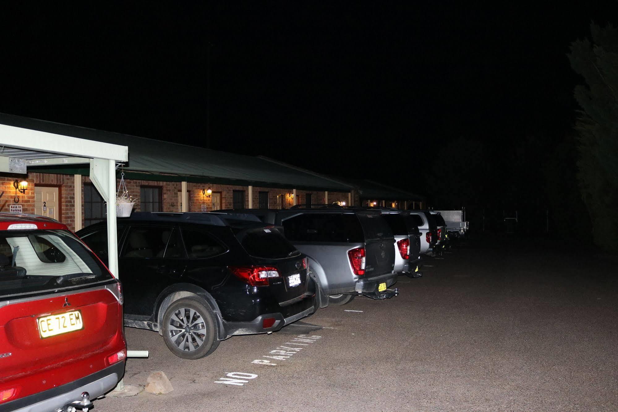 Sandstock Motor Inn Armidale Zewnętrze zdjęcie